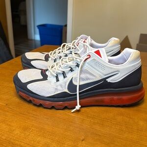 Men’s Nike Air Sneakers size 10.5